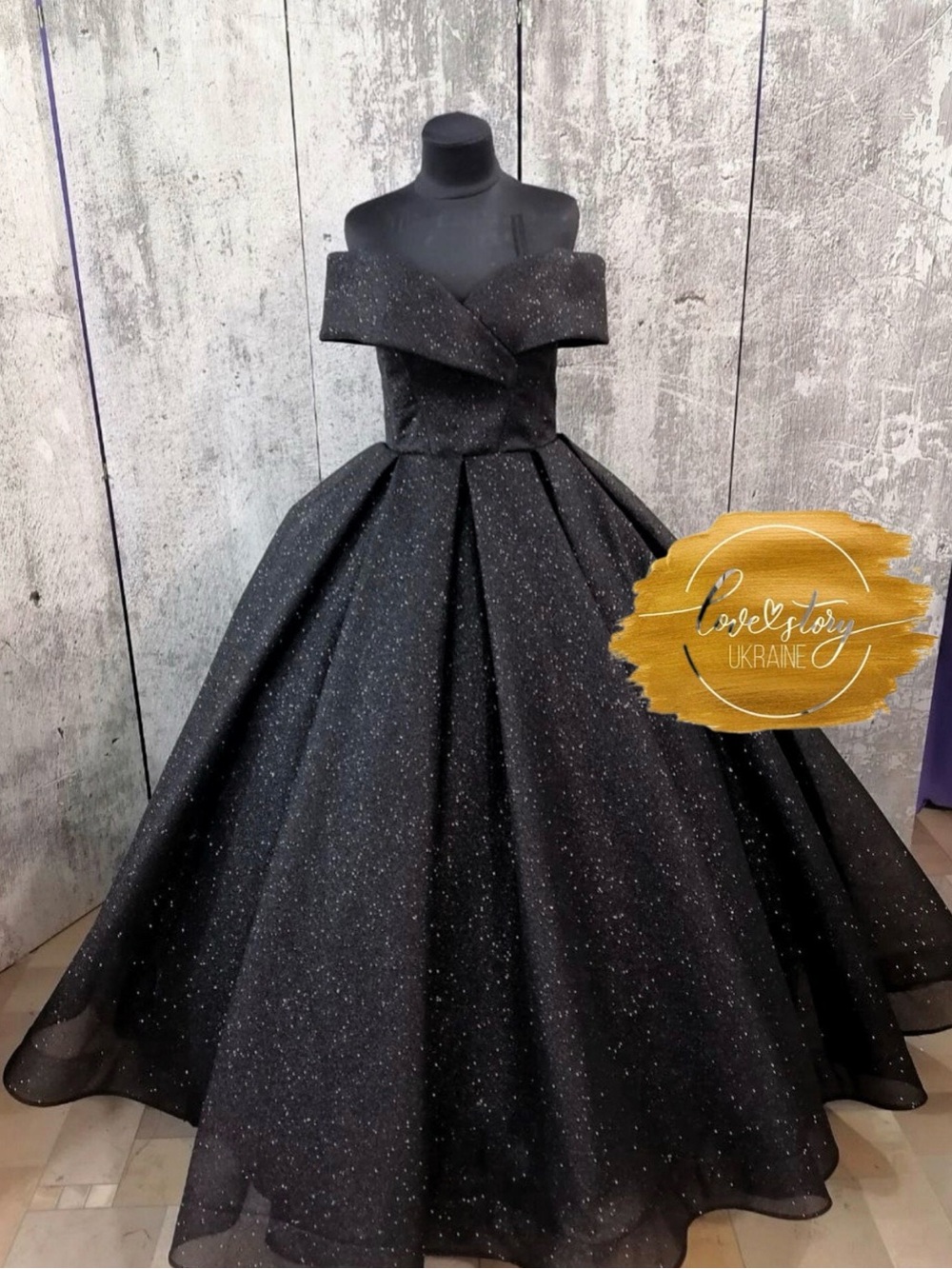 Sparkling Off-Shoulder Black Ball Gown